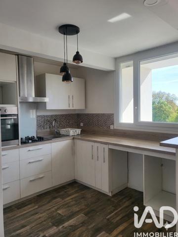 Location appartement 3 pièces 64 m² Chilly-Mazarin