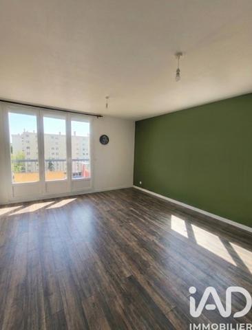 Location appartement 3 pièces 64 m² Chilly-Mazarin