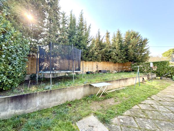 Tournon-sur-Rhône (07300) Maison familiale rénovée d’environ 110 m², 4 chambres, bureaux, garage double, terrain clos de 800 m² - Tourno