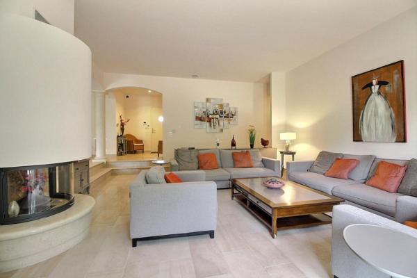 Villa Contemporaine L'Isle Sur La Sorgue 7 pièces 196 m² - 965 000 Euros