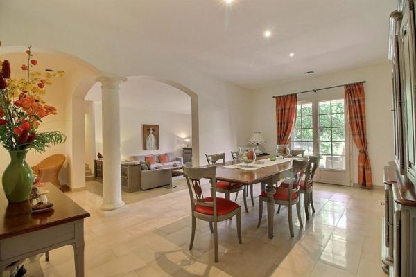 Villa Contemporaine L'Isle Sur La Sorgue 7 pièces 196 m² - 965 000 Euros