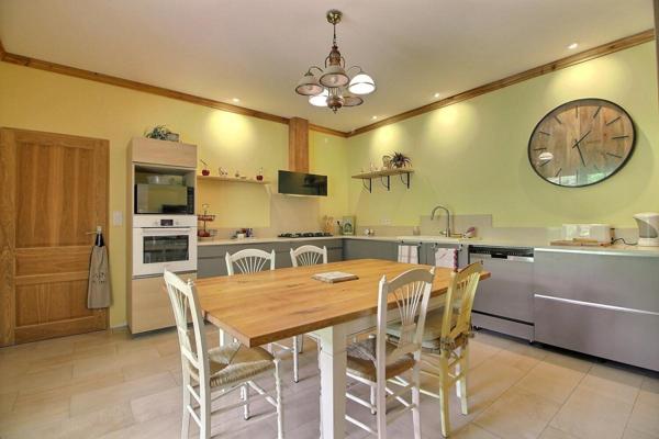 Villa Contemporaine L'Isle Sur La Sorgue 7 pièces 196 m² - 965 000 Euros