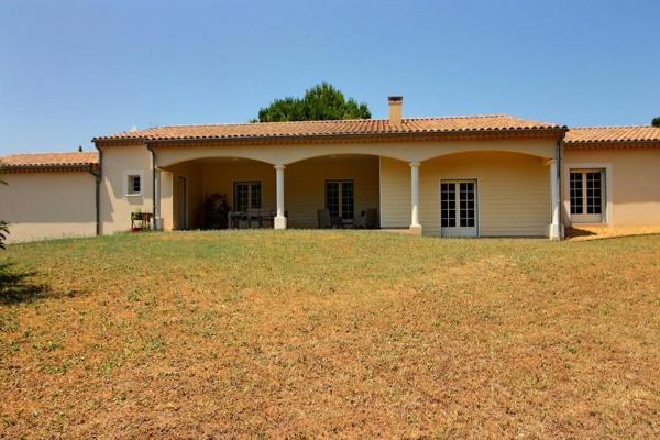 Villa Contemporaine L'Isle Sur La Sorgue 7 pièces 196 m² - 965 000 Euros