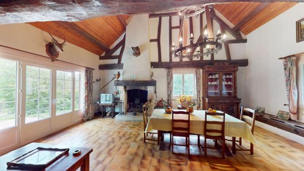 Maison  5 pièce(s) 141.14 m2