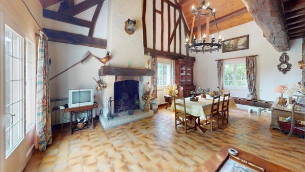 Maison  5 pièce(s) 141.14 m2