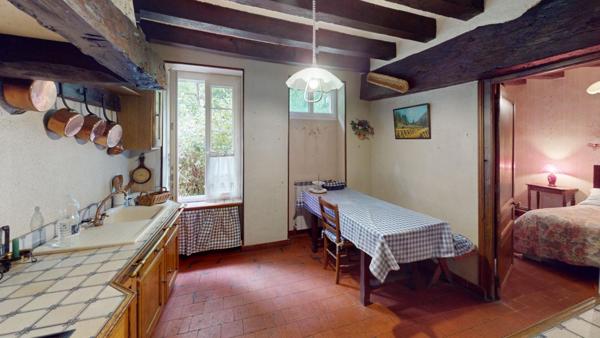 Maison  5 pièce(s) 141.14 m2