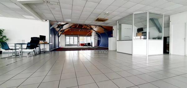 Vente                                                      Local commercial
                        
                     15 pièces                      890 m2                     à Déville-Lès-Rouen