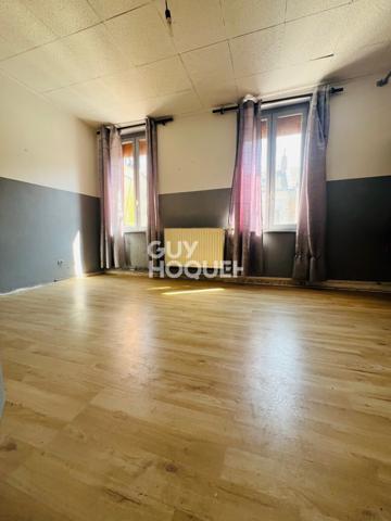 PROXIMITÉ CENTRE VILLE - ENSEMBLE IMMOBILIER D'ENVIRON 105M² IDÉAL POUR INVESTISSEMENT LOCATIF OU PREMIÈRE ACQUISITION