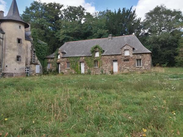 Manoir Pipriac 12 pièce(s) 560 m2  avec 14 ha