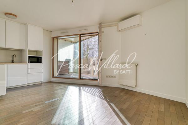 A VENDRE BEAU STUDIO DANS LE QUARTIER RIVES DE SEINE A BOULOGNE BILLANCOURT