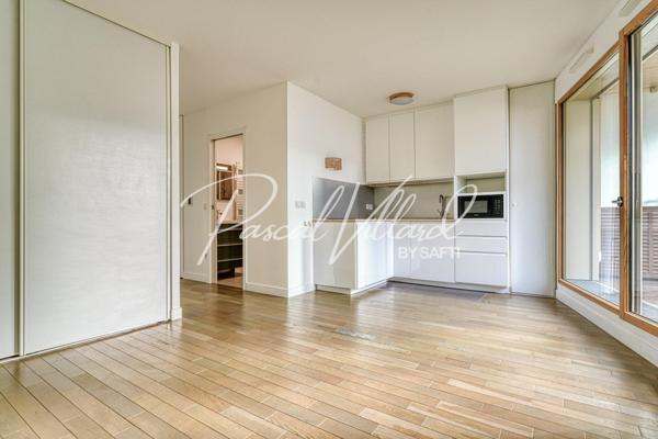 A VENDRE BEAU STUDIO DANS LE QUARTIER RIVES DE SEINE A BOULOGNE BILLANCOURT