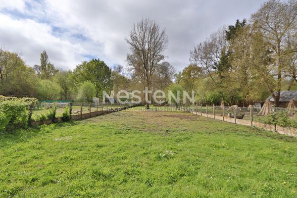 Maison de plain-pied de 88 m² habitables sur terrain de 1856 m² - Garage