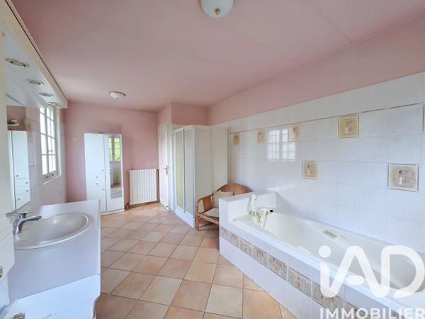 Maison à vendre 7 pièces 140 m² Saint-Arnoult-en-Yvelines