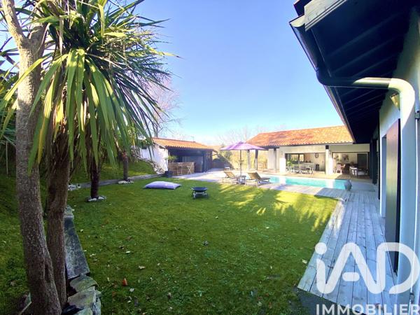 Maison à vendre 7 pièces 220 m² Ahetze