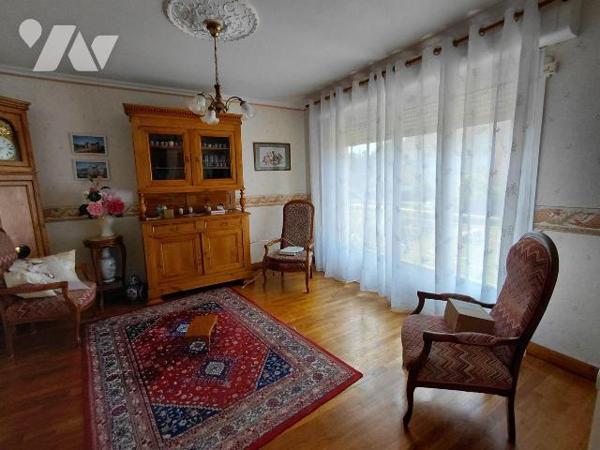 Maison 5 pièces à vendre avec terrain constructible de 4 475 m² - PONTIVY (56300) - Morbihan
...