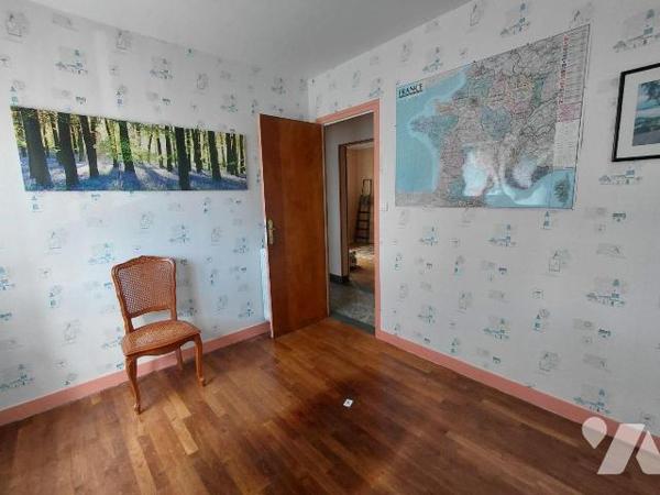 Maison 5 pièces à vendre avec terrain constructible de 4 475 m² - PONTIVY (56300) - Morbihan
...