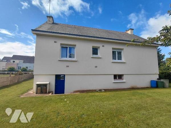 Maison 5 pièces à vendre avec terrain constructible de 4 475 m² - PONTIVY (56300) - Morbihan
...