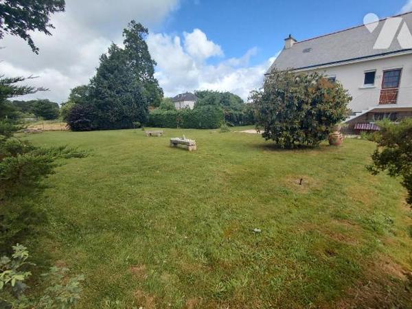 Maison 5 pièces à vendre avec terrain constructible de 4 475 m² - PONTIVY (56300) - Morbihan
...