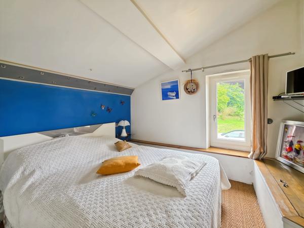 Maison 10 pièces - 300 m²