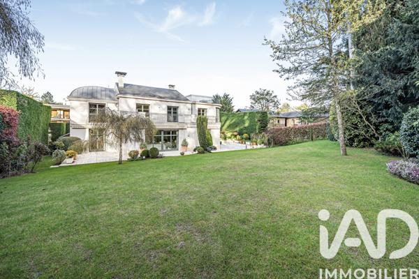 Maison à vendre 10 pièces 390 m² Ville-d'Avray