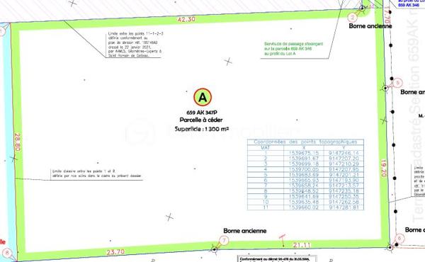 Terrain de 1 300 m²