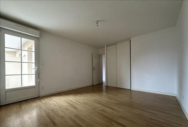 Appartement à louer |  CHATEAUNEUF SUR CHARENTE |  4 pièces | 108 m²