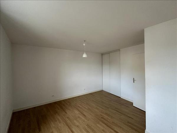 Appartement à louer |  CHATEAUNEUF SUR CHARENTE |  4 pièces | 108 m²