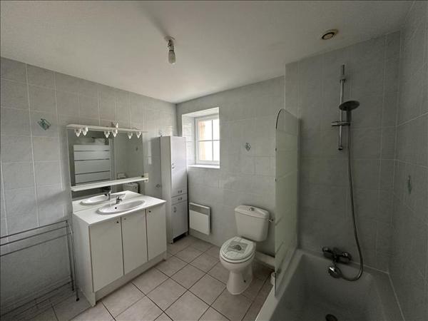 Appartement à louer |  CHATEAUNEUF SUR CHARENTE |  4 pièces | 108 m²