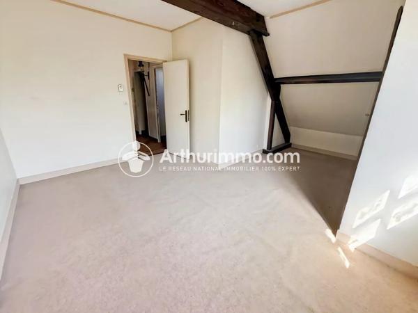 Vente                                                      Maison
                        
                     7 pièces                      180 m2                     à Étiolles