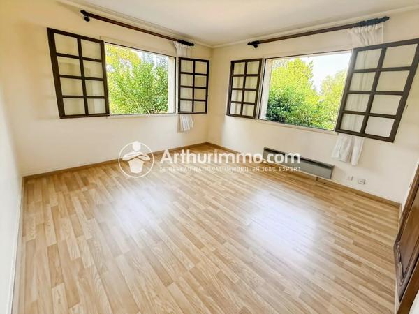 Vente                                                      Maison
                        
                     7 pièces                      180 m2                     à Étiolles