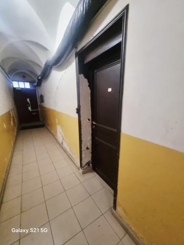 Exclusivité Draguignan bel immeuble bon état 238m+dépendances 2 F3+2 F1+bureau garage et cave 420000€