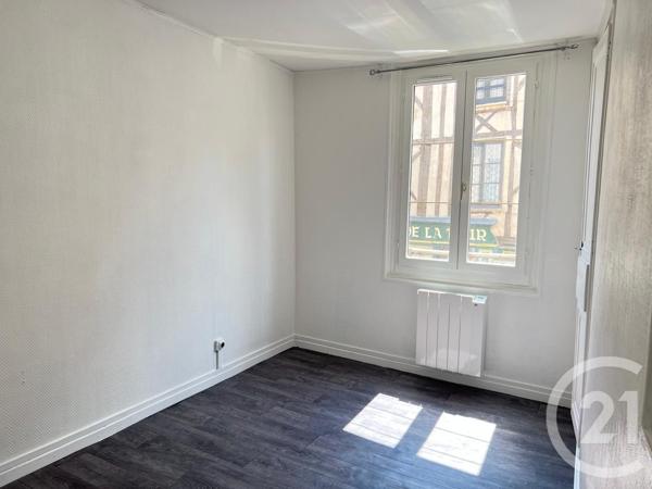 Appartement F3 à vendre  4 pièces - 83,81 m2 HOUDAN - 78