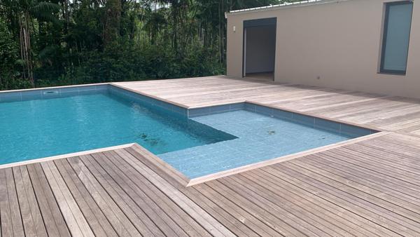 VILLA MODERNE T4+piscine Soula Macouria 2200€ ( jardin + piscine inclus)