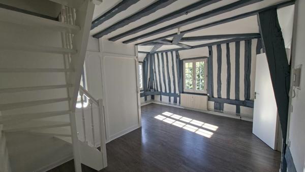 CHARMANT DUPLEX RENOVE