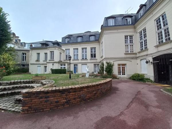 CHARMANT DUPLEX RENOVE