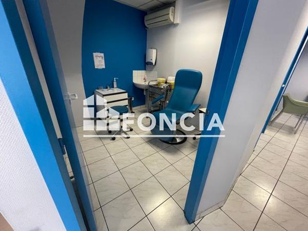 Location Local commercial 5 pièces 120 m² - 85 RUE DE BOURGOGNE Vienne 38200