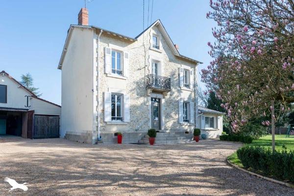 Maison à vendre |  Vierzon |  6 pièces | 165 m²