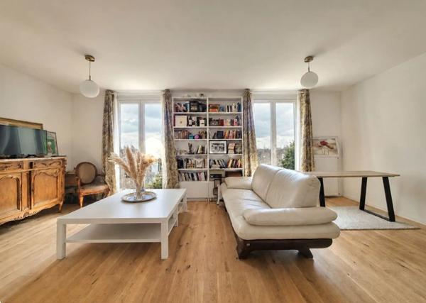 Maison limite Vincennes avec grand jardin