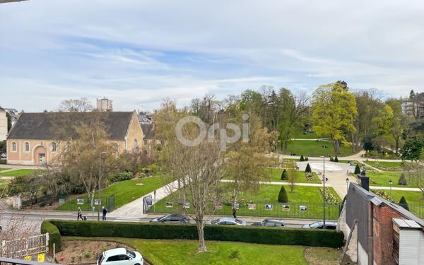 Appartement à vendre    5 pièces • 141,94 m2 Évreux