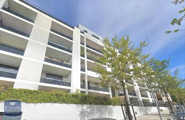 Appartement à louer 4 pièces 104m²