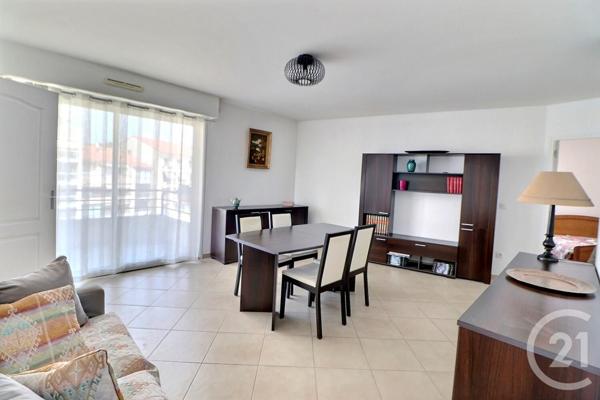 Appartement T2 à vendre  2 pièces - 48,89 m2 ST RAPHAEL - 83