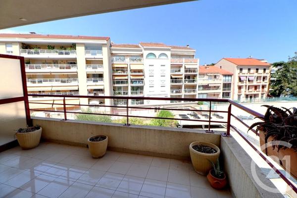 Appartement T2 à vendre  2 pièces - 48,89 m2 ST RAPHAEL - 83