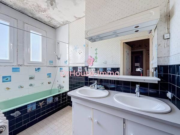 Maison à vendre 4 pièces de 133 m²