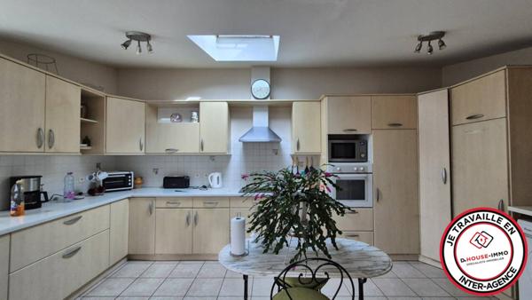 Maison à vendre 7 pièces de 148 m²