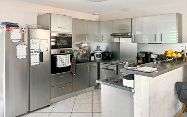 Maison à vendre    8 pièces •  Marseillan