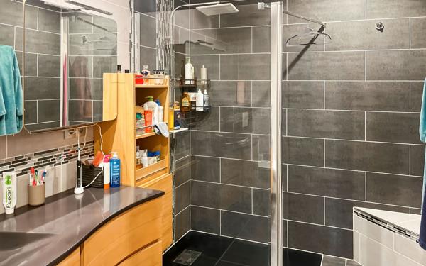 Maison à vendre    8 pièces •  Marseillan