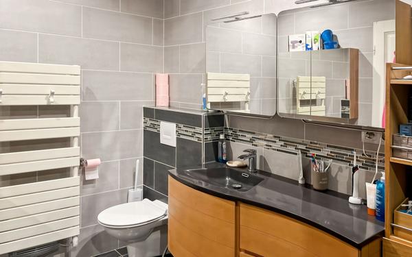 Maison à vendre    8 pièces •  Marseillan