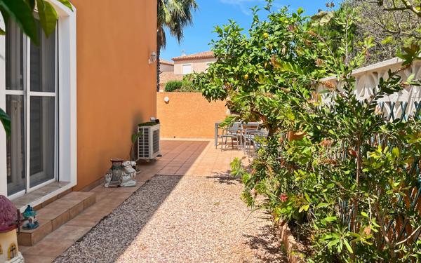 Maison à vendre    8 pièces •  Marseillan