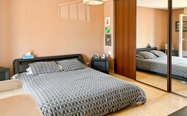 Maison à vendre    8 pièces •  Marseillan