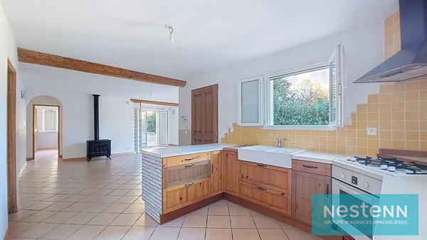 Istres proche centre ville et étang de l'olivier, Maison 5 pièce(s) 145 m2, 4 chambres, dont 3 au rez-de-chaussée